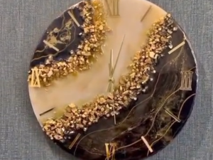 Golden Rift Resin Clock